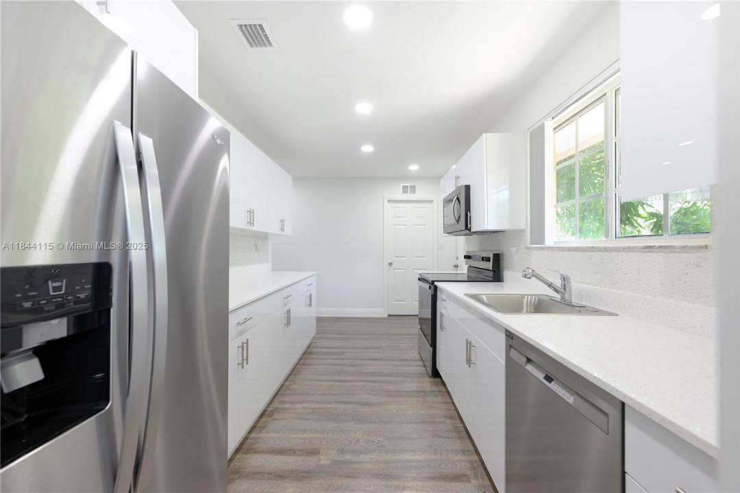 2355 NW 99th Ter 0, Miami, 佛罗里达州 33147, 美国