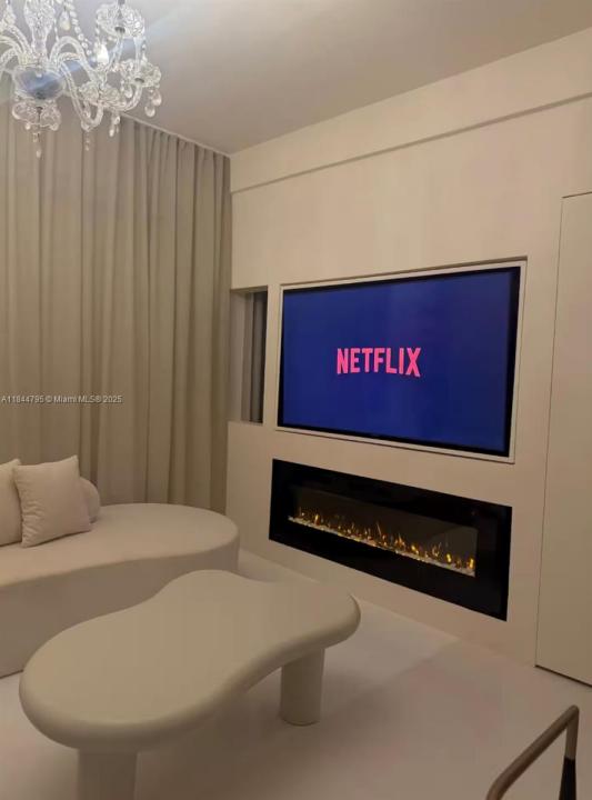 100 Collins Ave 218, Miami Beach, Florida 33139, Stati Uniti