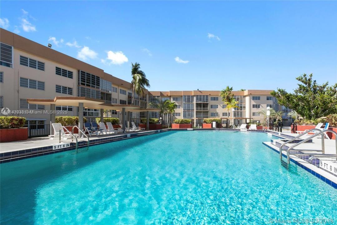 873 NE 195th St 307, Miami, Flórida 33179, Estados Unidos