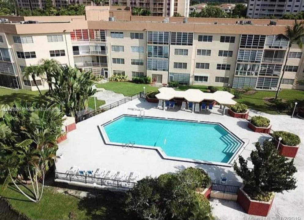 873 NE 195th St 307, Miami, Flórida 33179, Estados Unidos