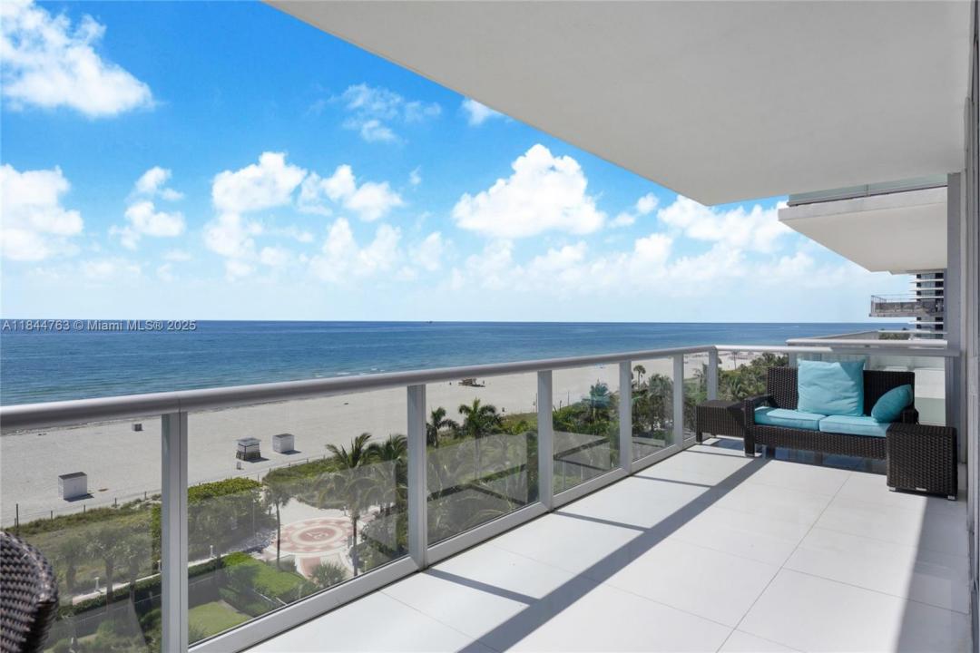 3737 Collins Ave S-801, Miami Beach, Florida 33140, USA