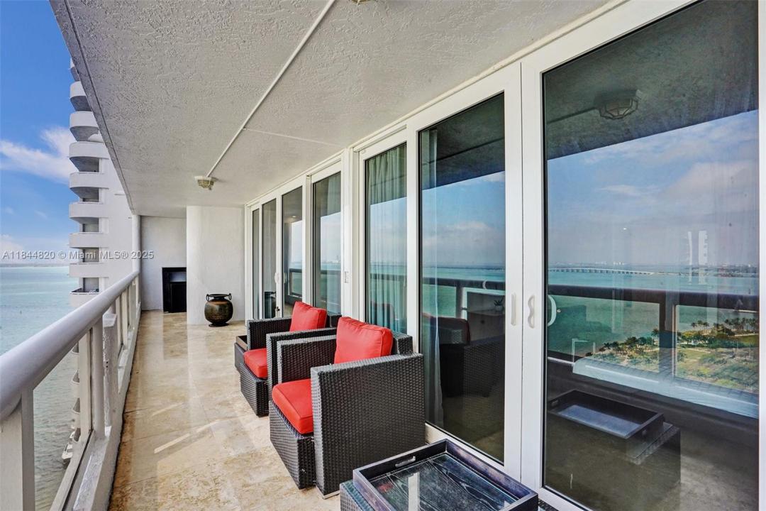 1717 N Bayshore Dr A-2547, Miami, Floride 33132, États-Unis