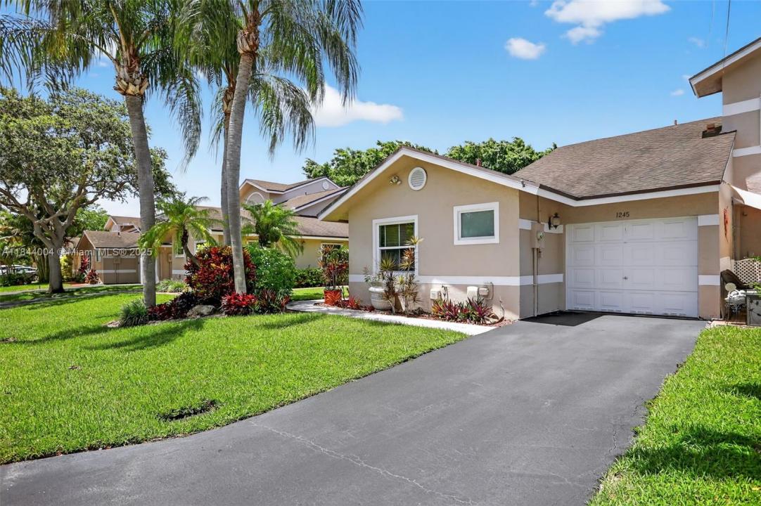 1245 NW 52nd Way, Deerfield Beach, Flórida 33442, Estados Unidos