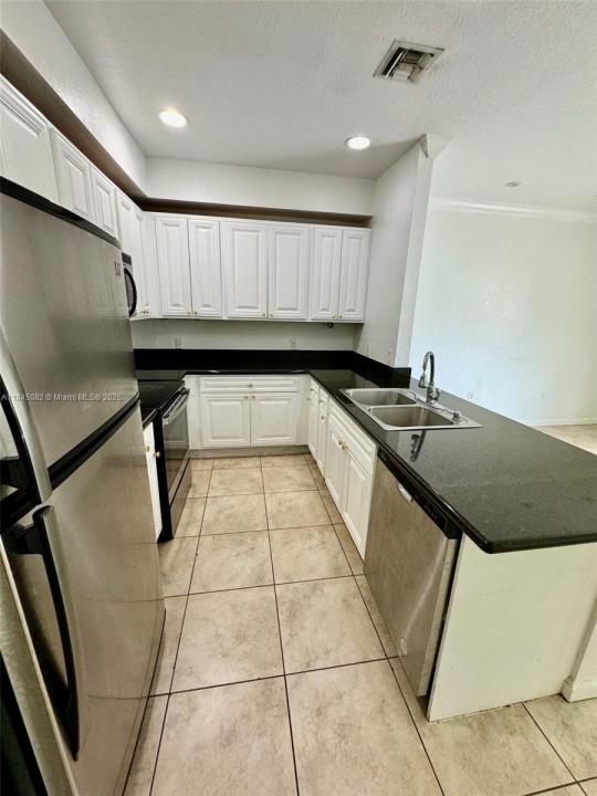 35 SE 3rd Ave 35, Hallandale Beach, Flórida 33009, Estados Unidos