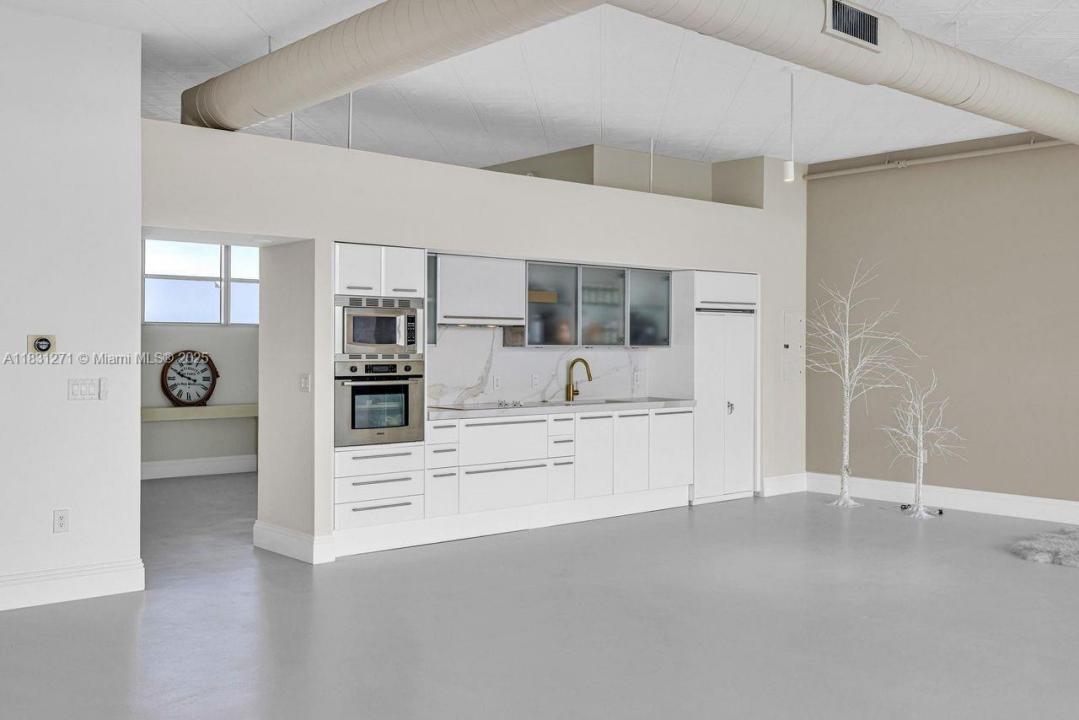 7934 West Dr 1504, North Bay Village, Florida 33141, Stati Uniti