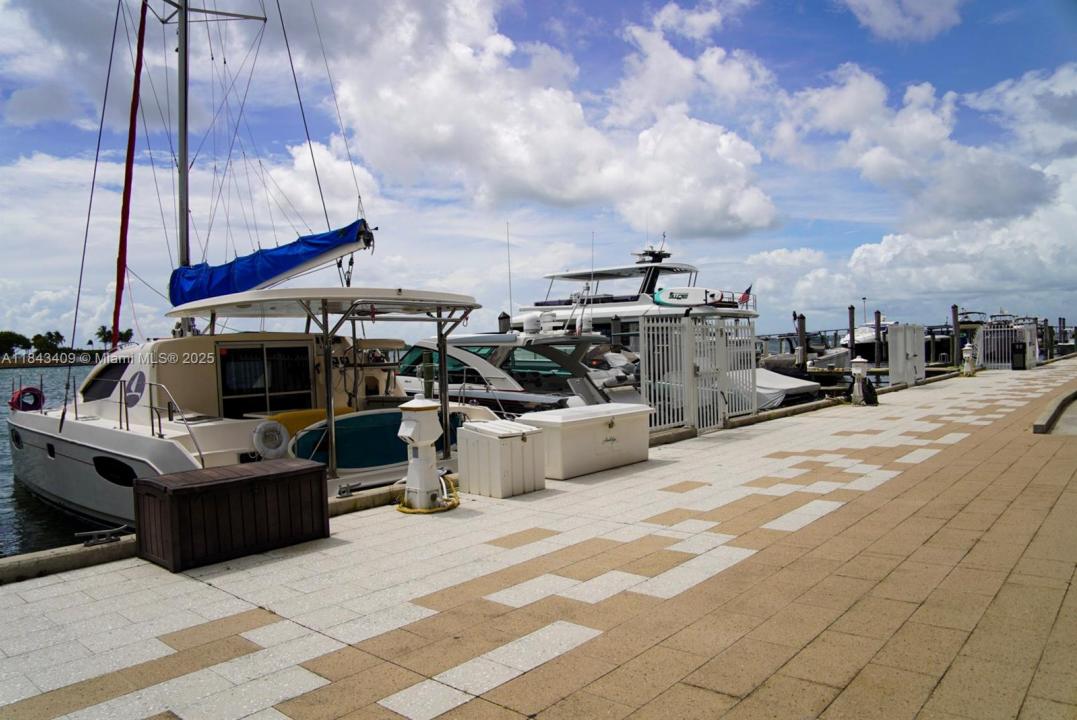 801 Brickell Bay Dr 4C041, Miami, フロリダ 33131, アメリカ合衆国