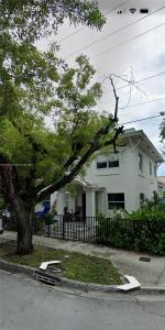 876 SW 2nd St, Miami, Florida 33130, USA