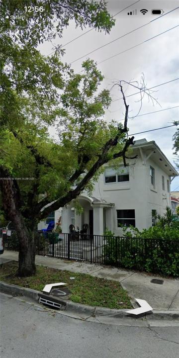 876 SW 2nd St, Miami, Флорида 33130, Соединенные Штаты