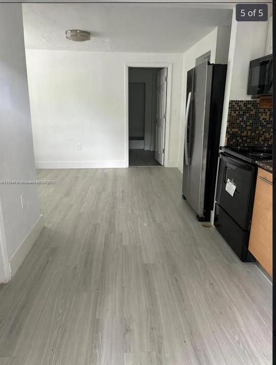 2215 NW 33rd St, Miami, Флорида 33142, Соединенные Штаты