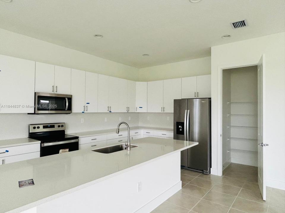 5032 FRATTINA ST, Ave Maria, Florida 34142