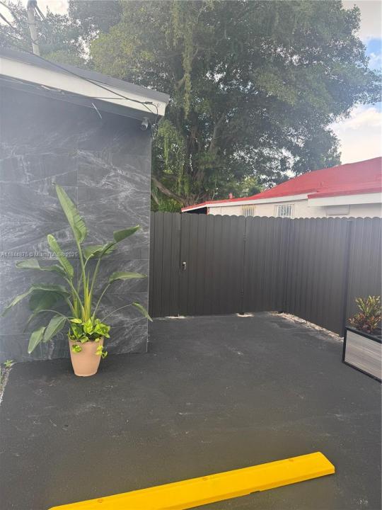 4315 NW 24th Ave 1, Miami, 佛羅里達州 33142, 美國