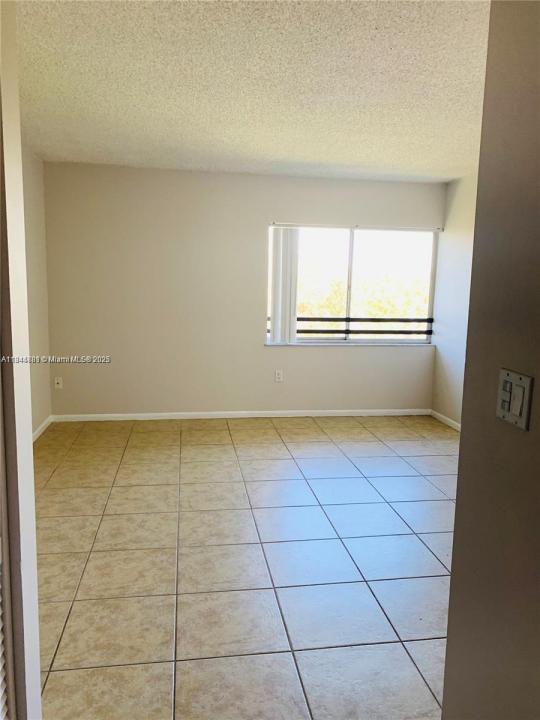 711 N Pine Island Rd 410, Plantation, Florida 33324, USA