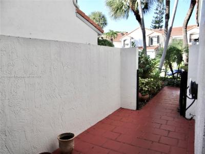3500 Magellan Cir 714, Aventura, Florida 33180, USA