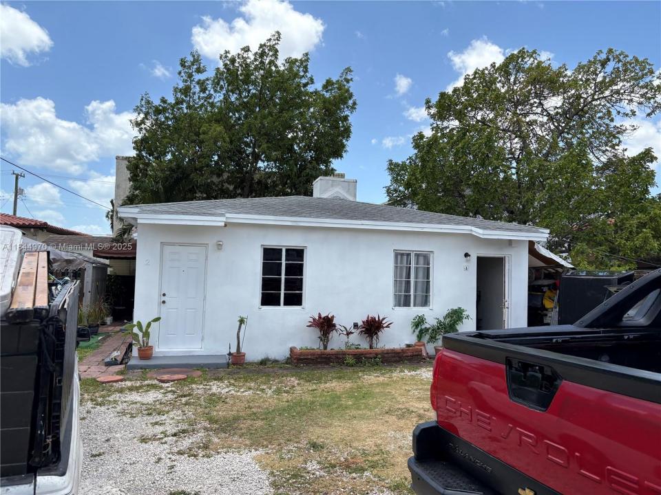 3072 SW 16th St, Miami, Флорида 33145, Соединенные Штаты