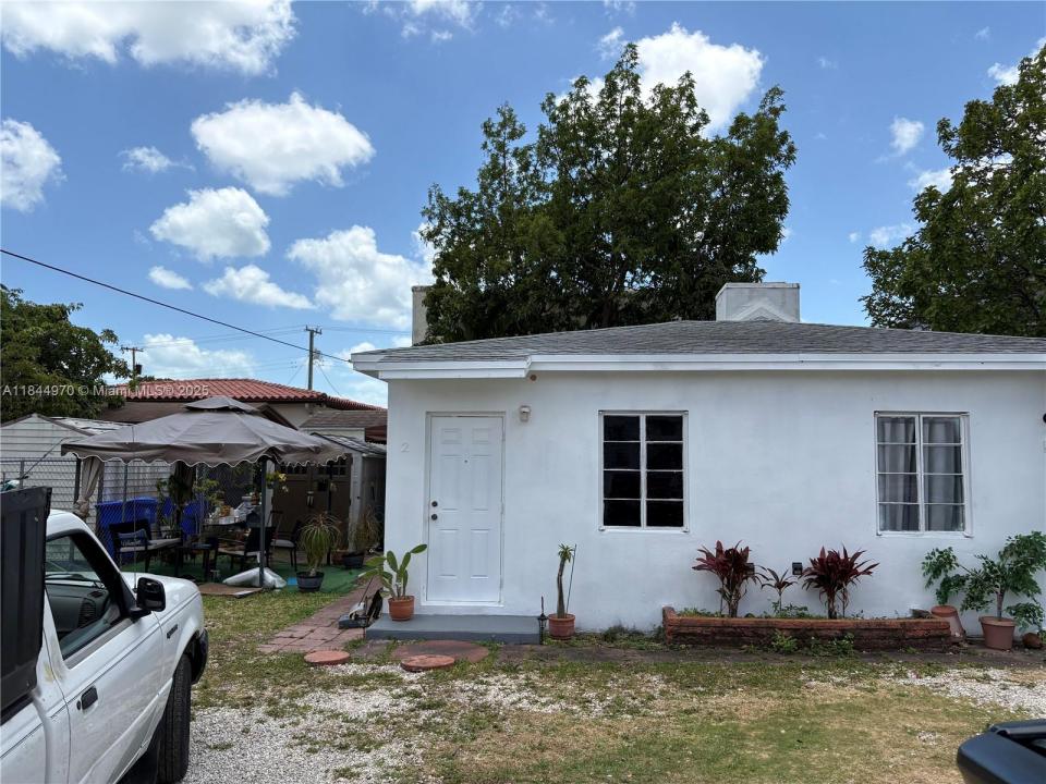 3072 SW 16th St, Miami, Флорида 33145, Соединенные Штаты