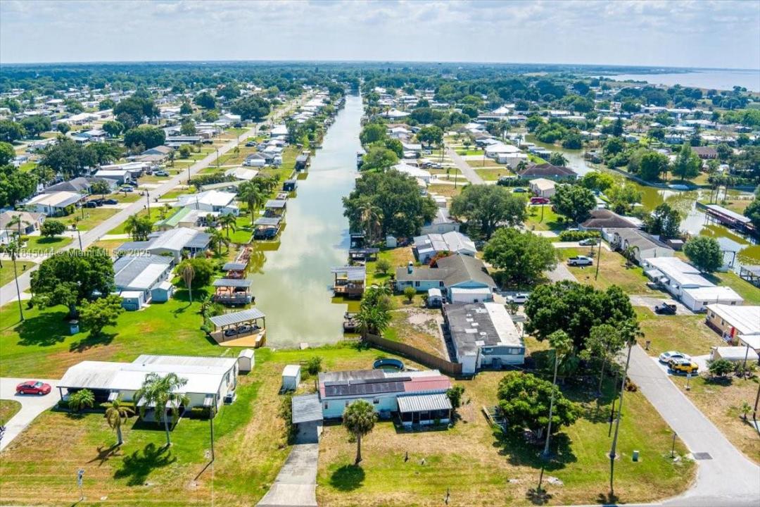3412 SE 18th Terrace, Okeechobee, Florida 34974, Estados Unidos