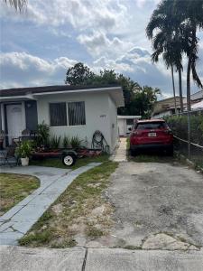 2012 NW 2nd St, Miami, Florida 33125, USA