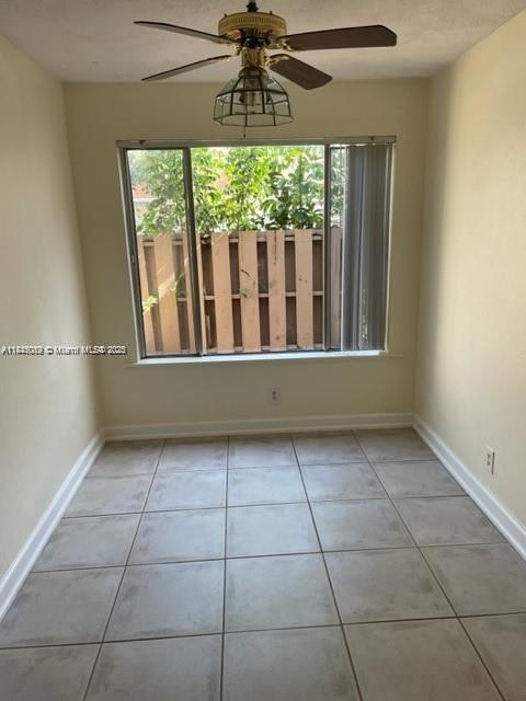 879 NW 81st Way 4, Plantation, Florida 33324, HOA KỲ