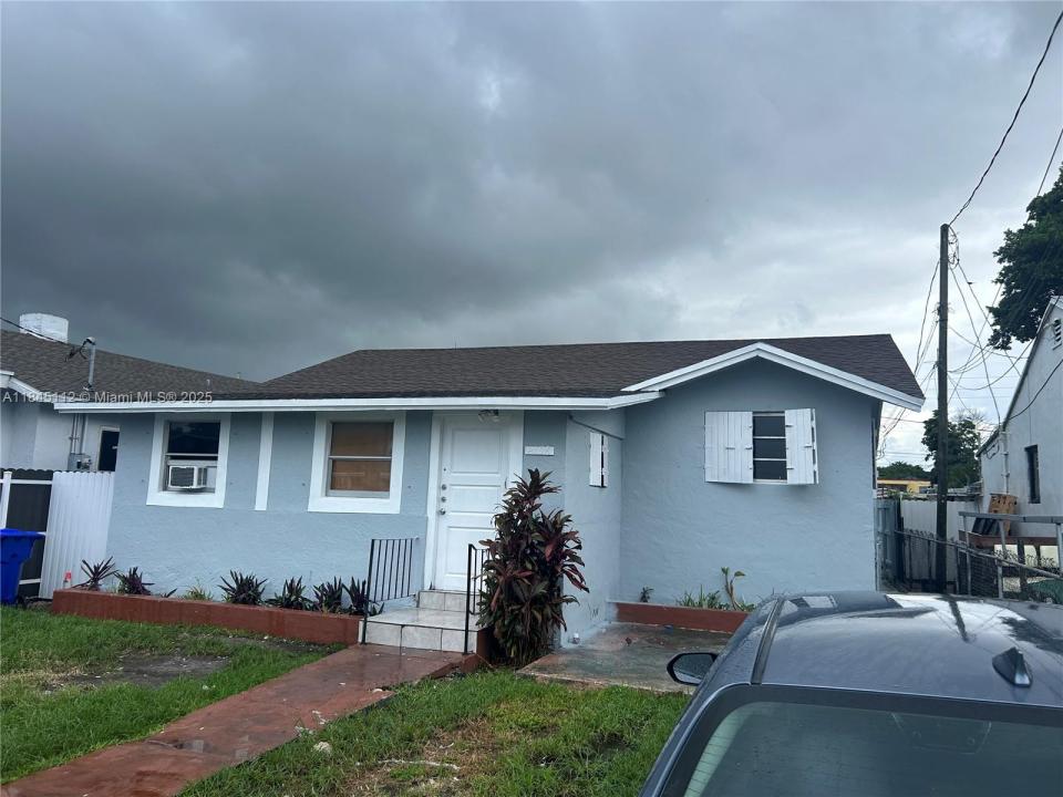 2708 NW 22nd Ct, Miami, Флорида 33142, Соединенные Штаты