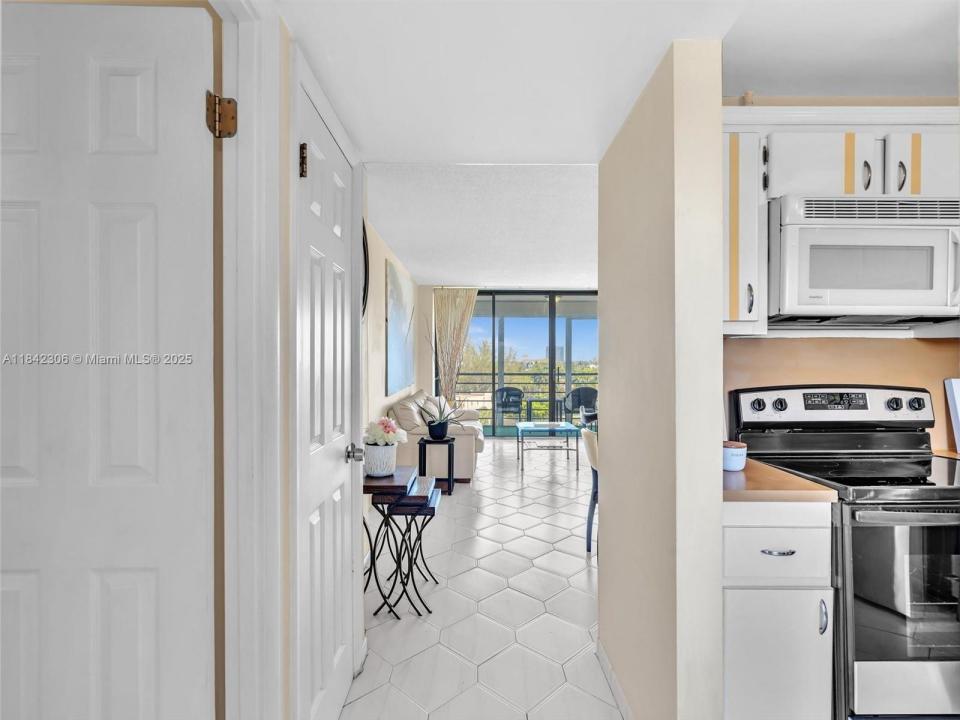 20400 W Country Club Dr 817, Aventura, Florida 33180, Estados Unidos