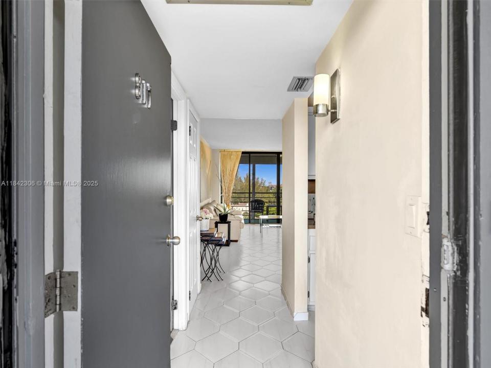 20400 W Country Club Dr 817, Aventura, Florida 33180, Estados Unidos