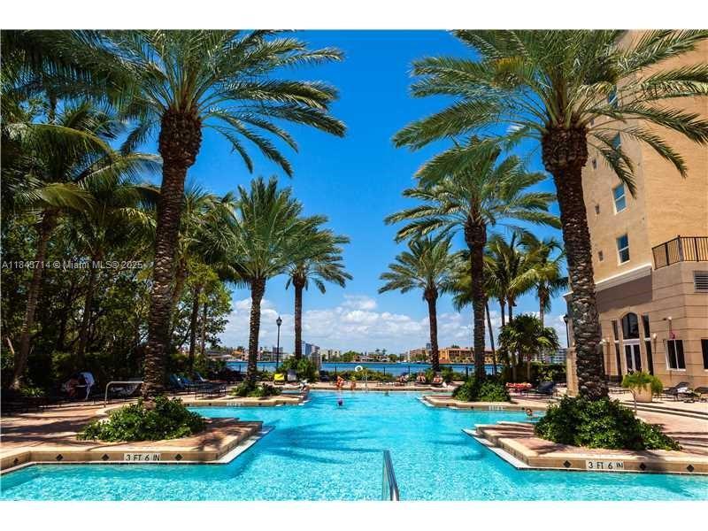 17100 N Bay Rd 1802, Sunny Isles Beach, Florida 33160, Stati Uniti