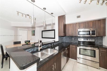 17100 N Bay Rd 1802, Sunny Isles Beach, Florida 33160, USA