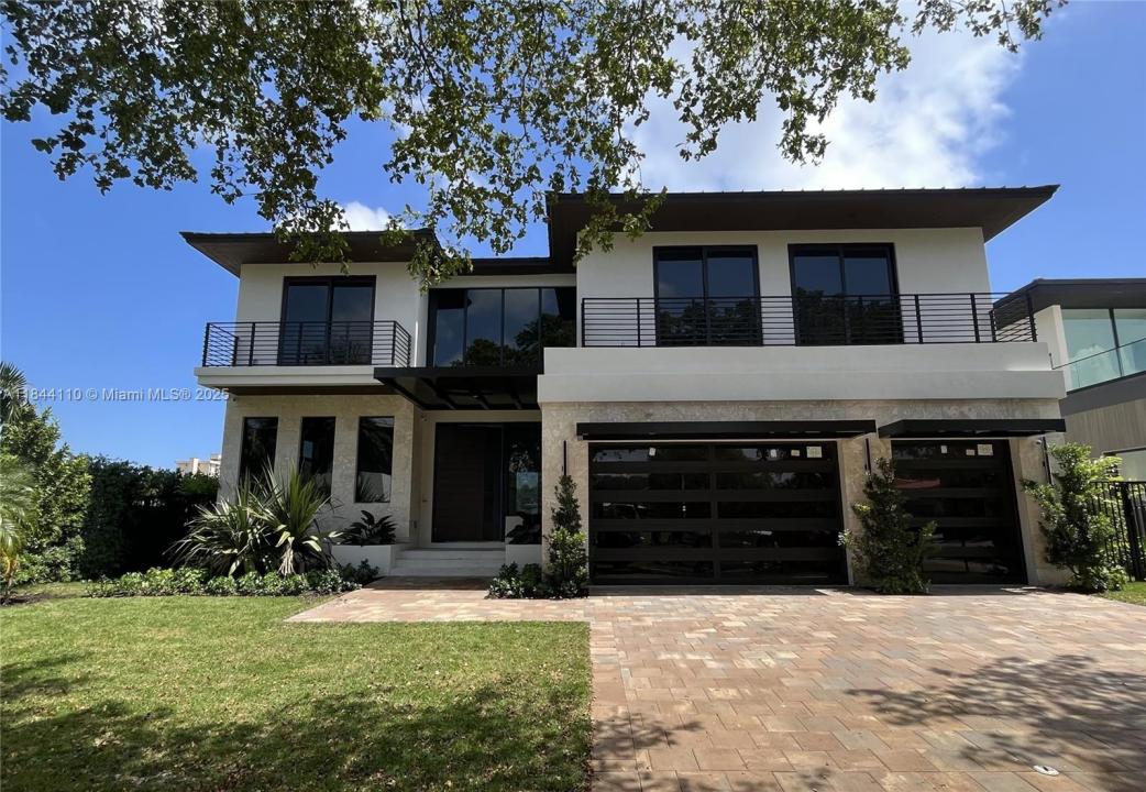 13085 Coronado Ter, North Miami, Florida 33181, Estados Unidos