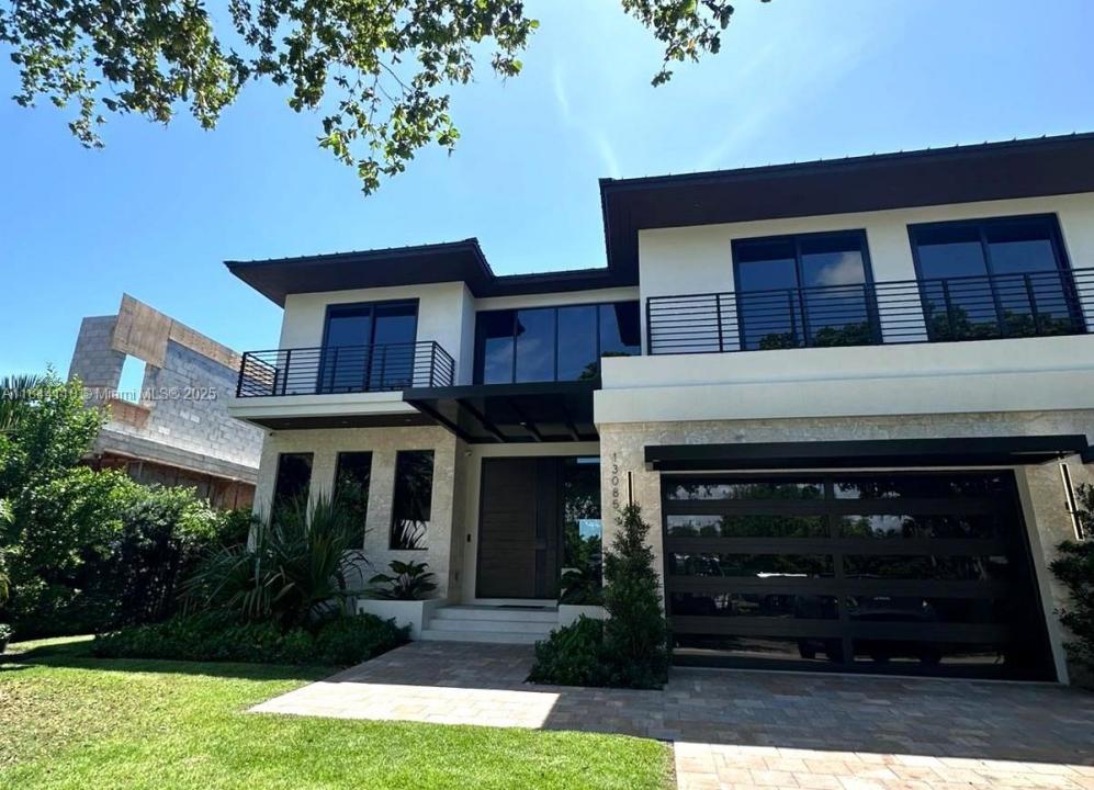 13085 Coronado Ter, North Miami, Florida 33181, Estados Unidos