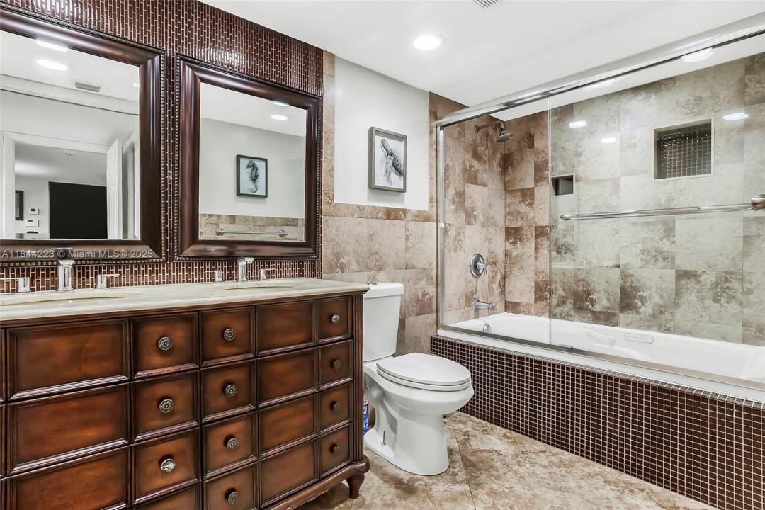 16400 Golf Club Rd 111, Weston, Florida 33326, USA