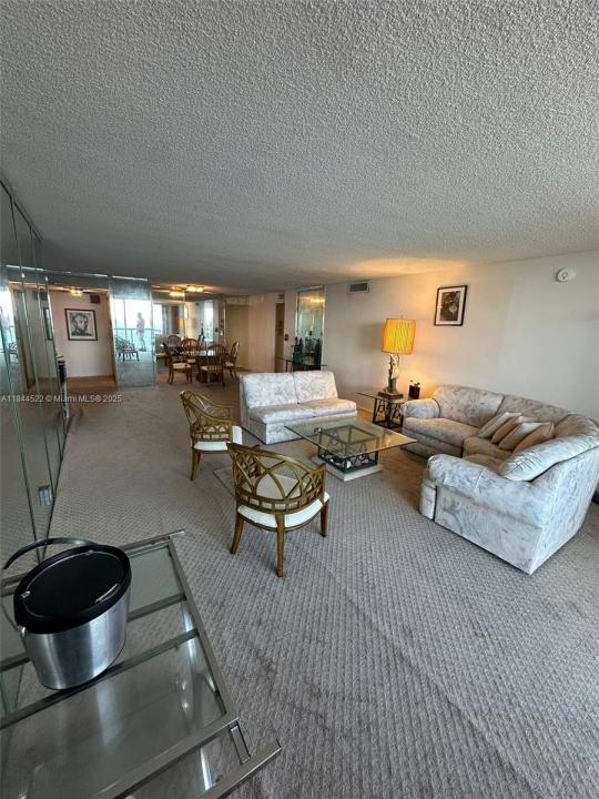6039 Collins Ave 1517, Miami Beach, Florida 33140, Estados Unidos