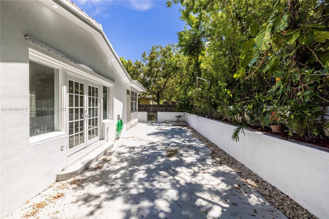 720 NE 70th St, Miami, Florida 33138