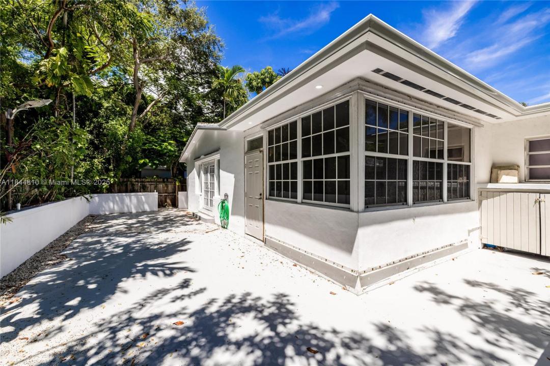 720 NE 70th St, Miami, Florida 33138