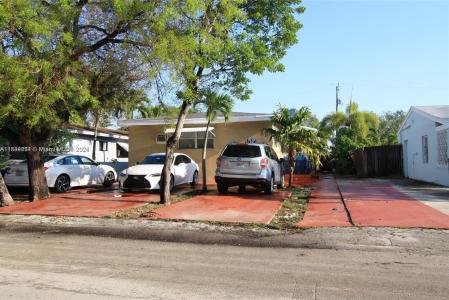 317 SE 2nd St 1, Hallandale Beach, Florida 33009, USA