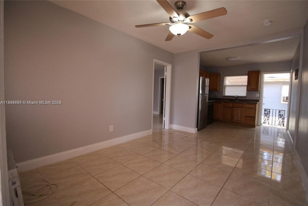 317 SE 2nd St 1, Hallandale Beach, 佛罗里达州 33009, 美国