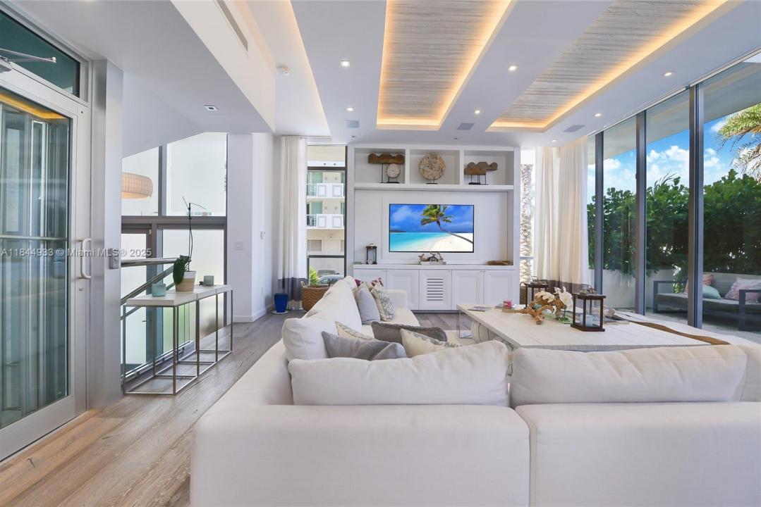 9501 Collins Ave 1, Surfside, Floride 33154, États-Unis