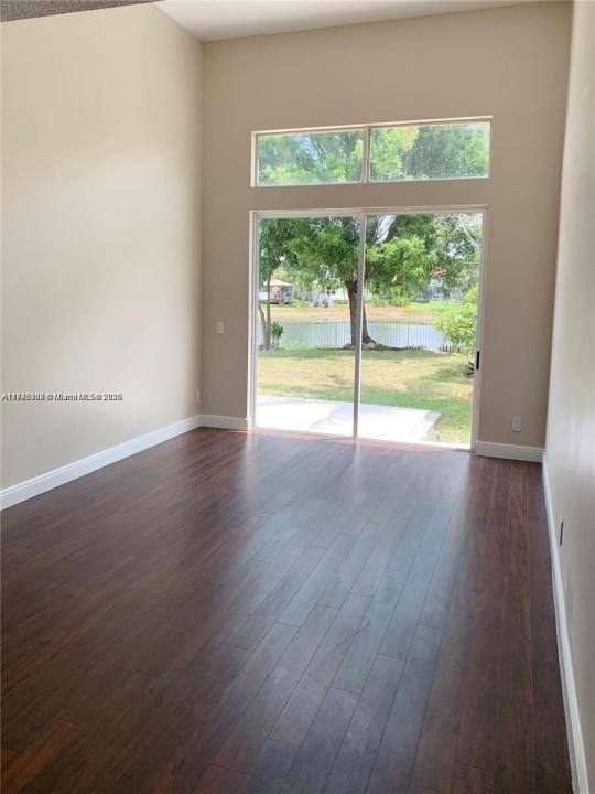 10521 SW 13th Ct, Pembroke Pines, Florida 33025, Amerika Birleşik Devletleri