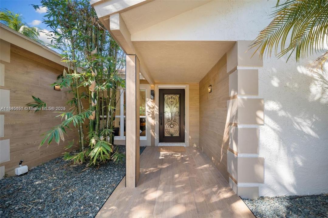 6411 SW 185th Way, Southwest Ranches, Florida 33332, USA
