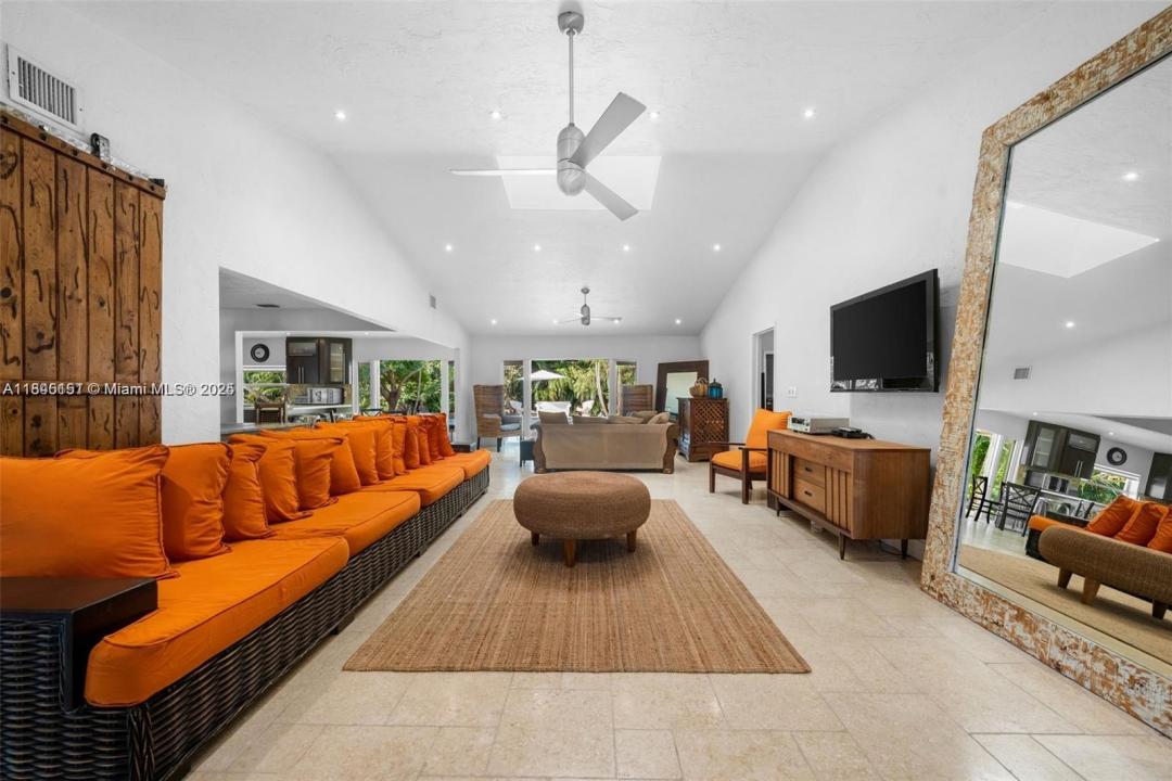 6411 SW 185th Way, Southwest Ranches, Florida 33332, USA