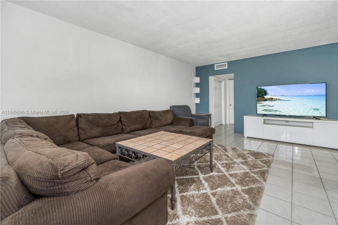 1450 Atlantic Shores Blvd 315, Hallandale Beach, Florida 33009, Amerika Birleşik Devletleri