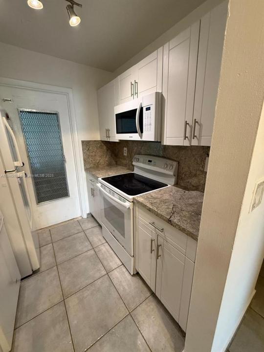 2633 Pierce St 105, Hollywood, 佛羅里達州 33020, 美國