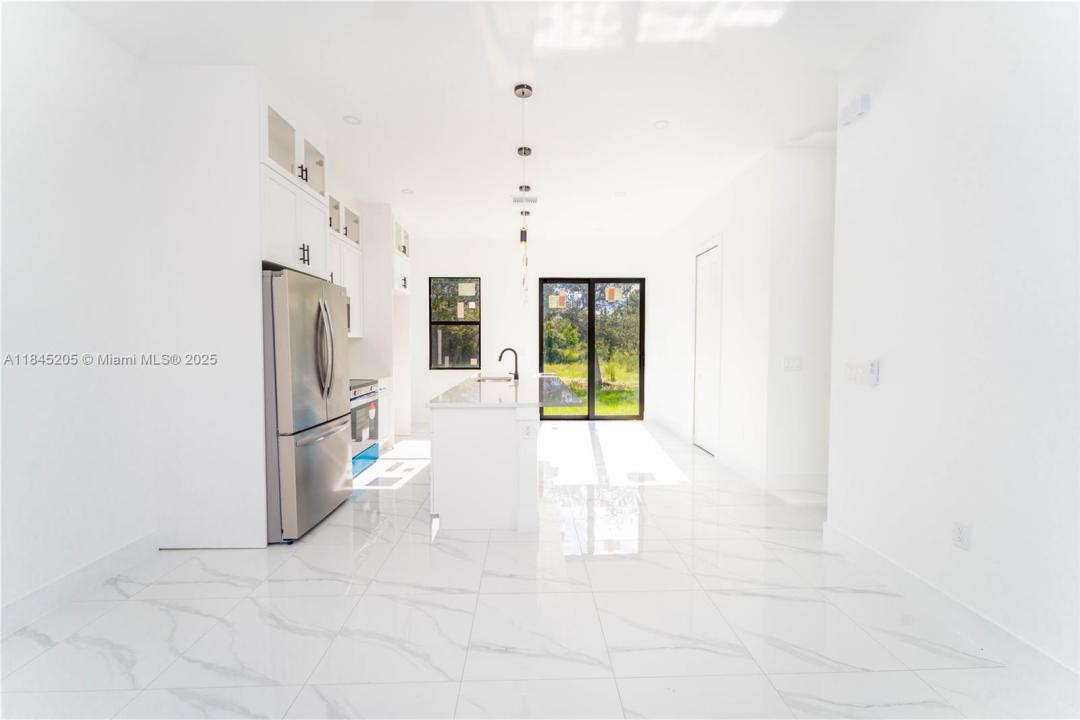 919 Glenn Ave, Lehigh Acres, Floride 33972, États-Unis