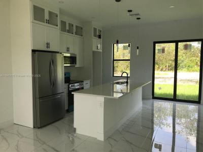 919 Glenn Ave, Lehigh Acres, Florida 33972, USA