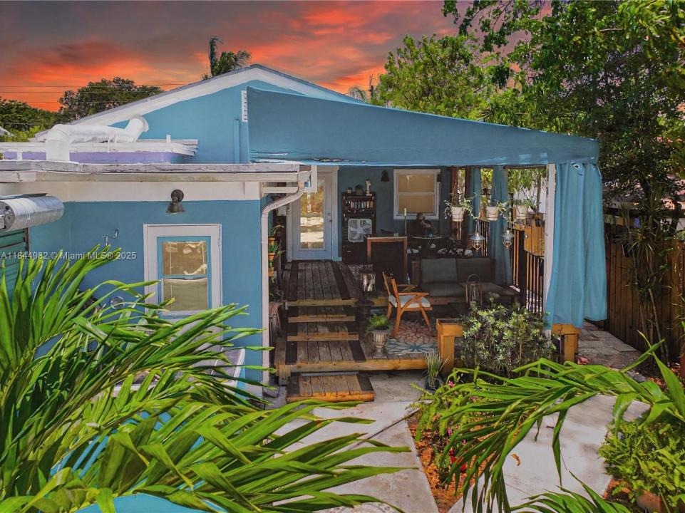 561 NW 53rd St, Miami, Florida 33127