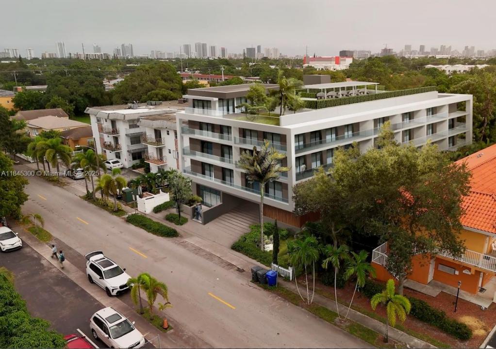 2246 Monroe St, Hollywood, Флорида 33020, Соединенные Штаты