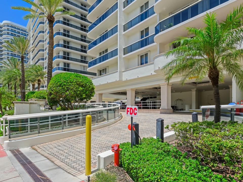 9595 Collins Ave N1009, Bal Harbour, 佛罗里达州 33154, 美国