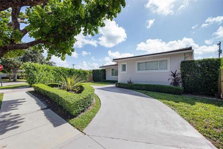 1401 SW 82nd Ct, Miami, Florida 33144, USA