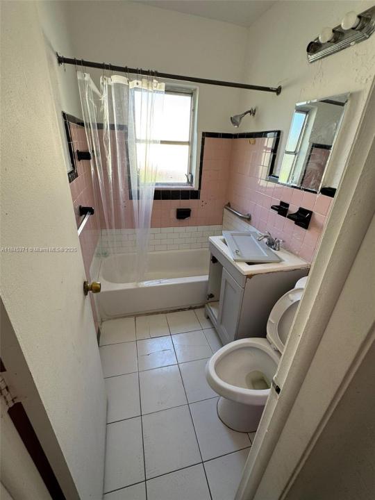 Miami, Florida 33127
