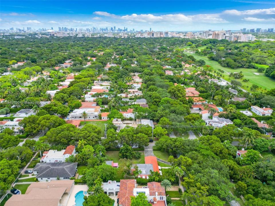1305 Alhambra Cir, Coral Gables, フロリダ 33134, アメリカ合衆国