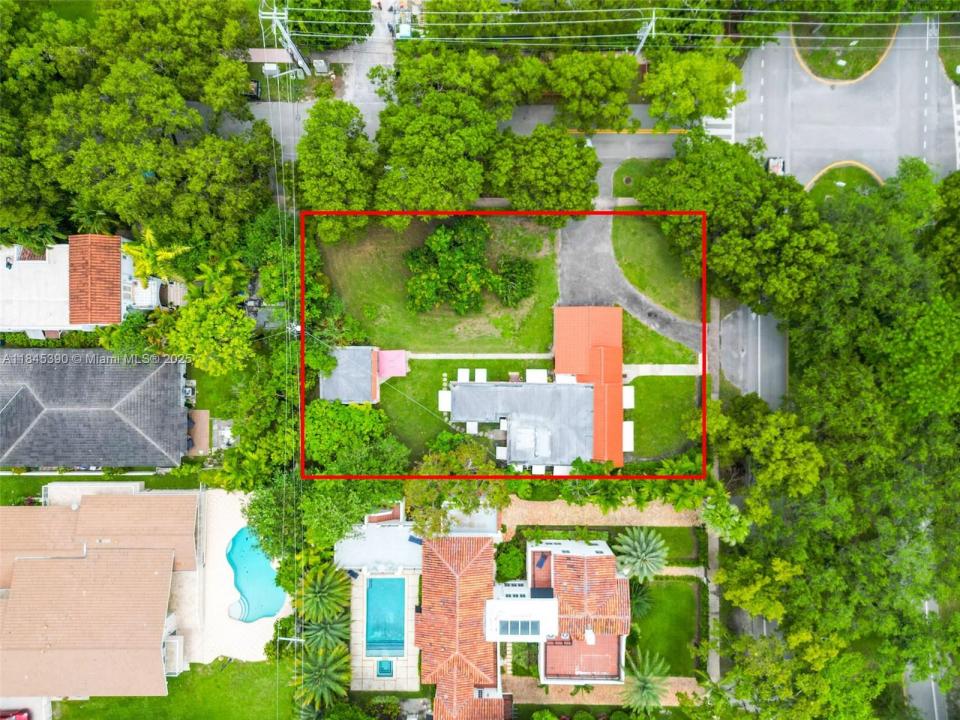 1305 Alhambra Cir, Coral Gables, フロリダ 33134, アメリカ合衆国